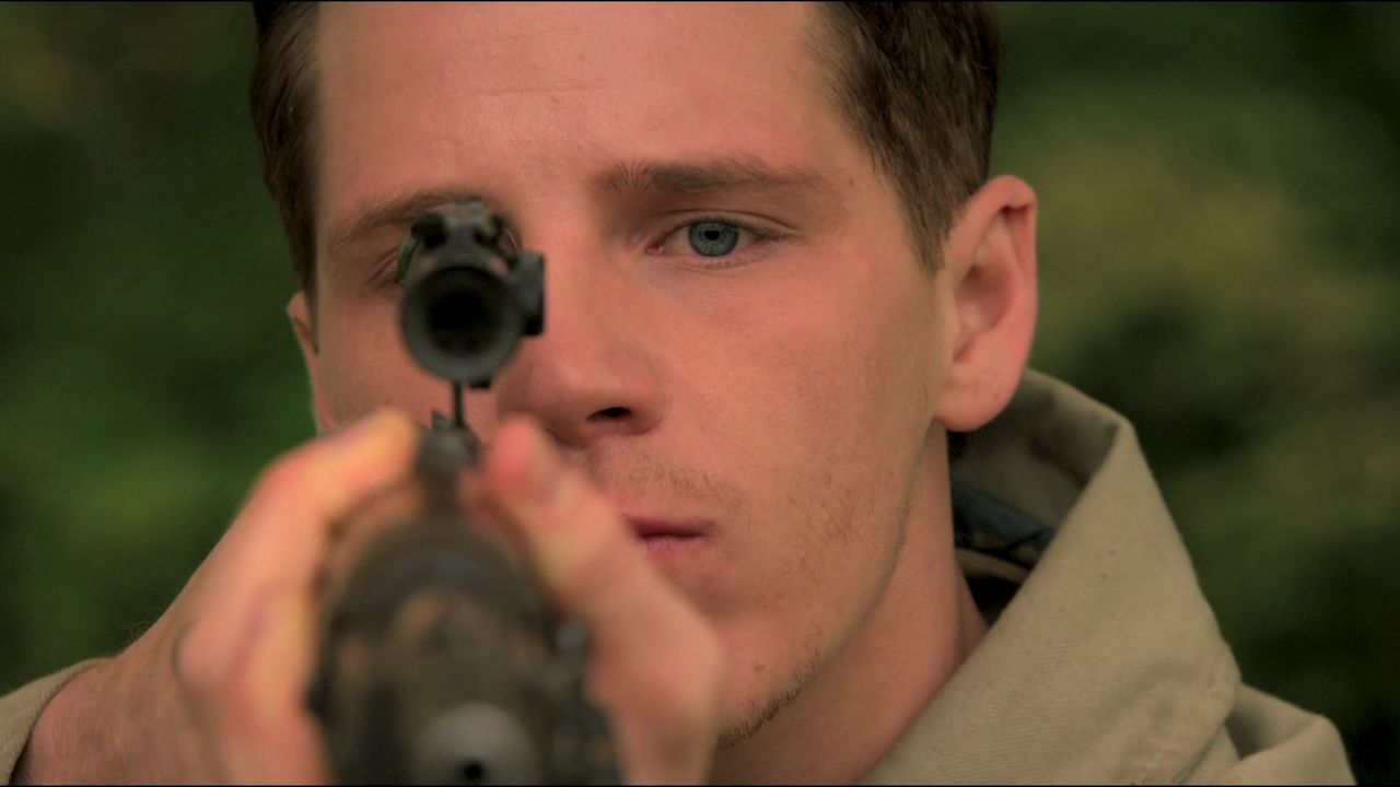 11.22.63 S1E6 Happy Birthday, Lee Harvey Oswald