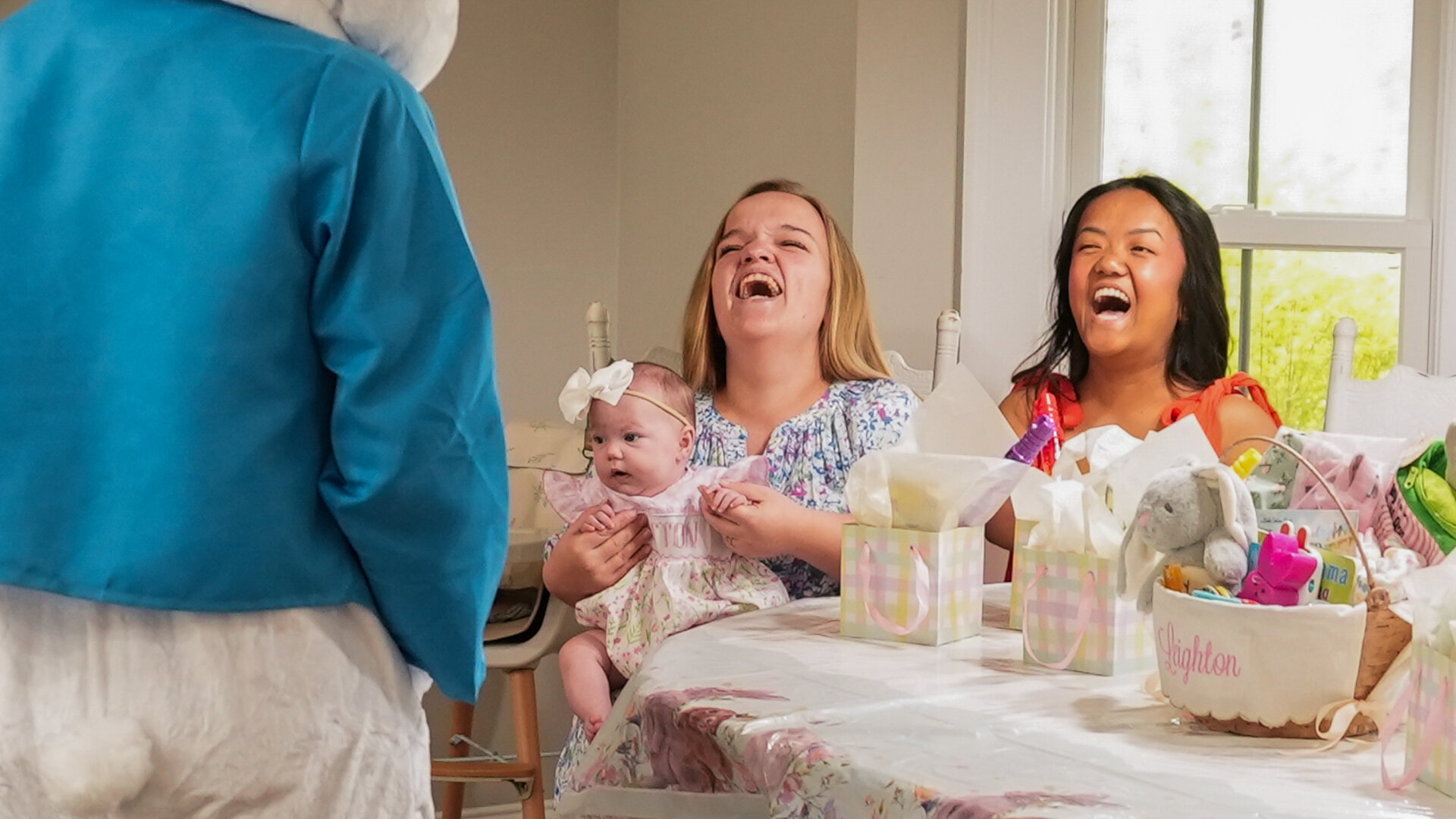 7 Little Johnstons S15E8 Green, Eggs and Glam