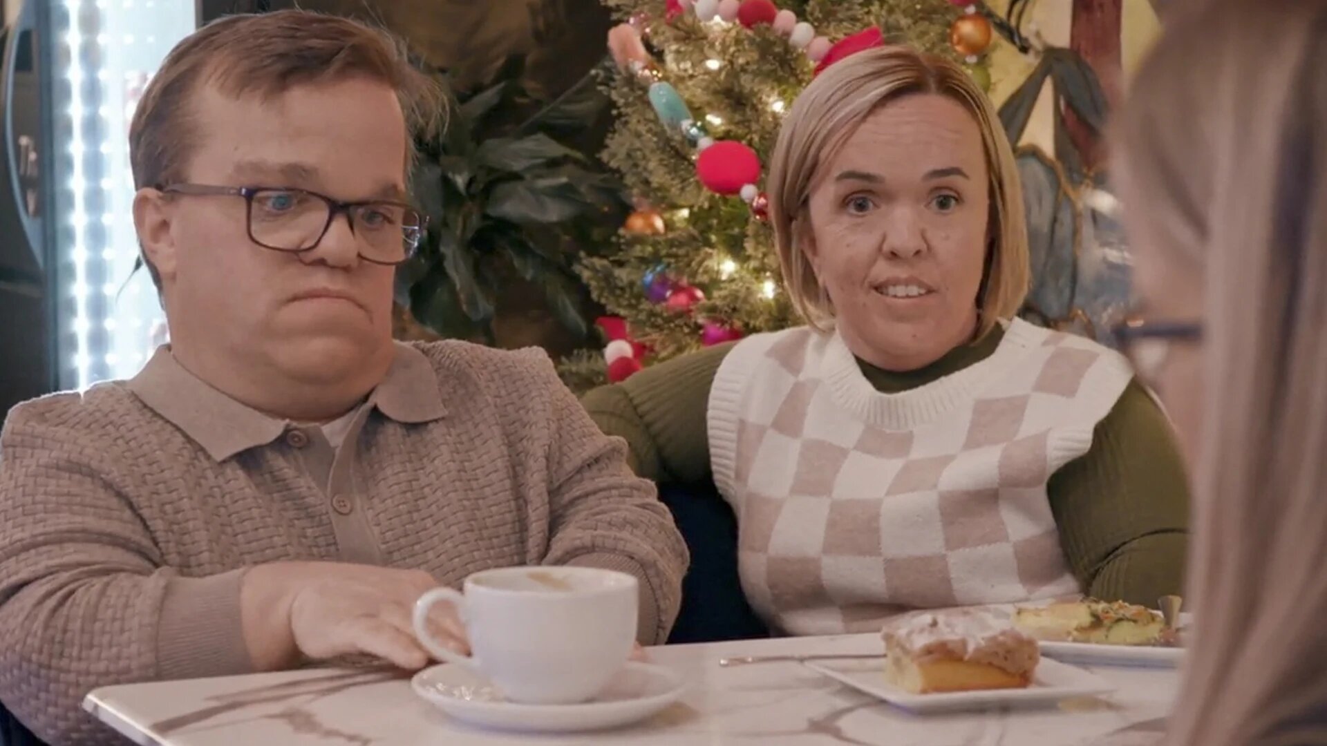 7 Little Johnstons S16E10 Ring in the New Year?