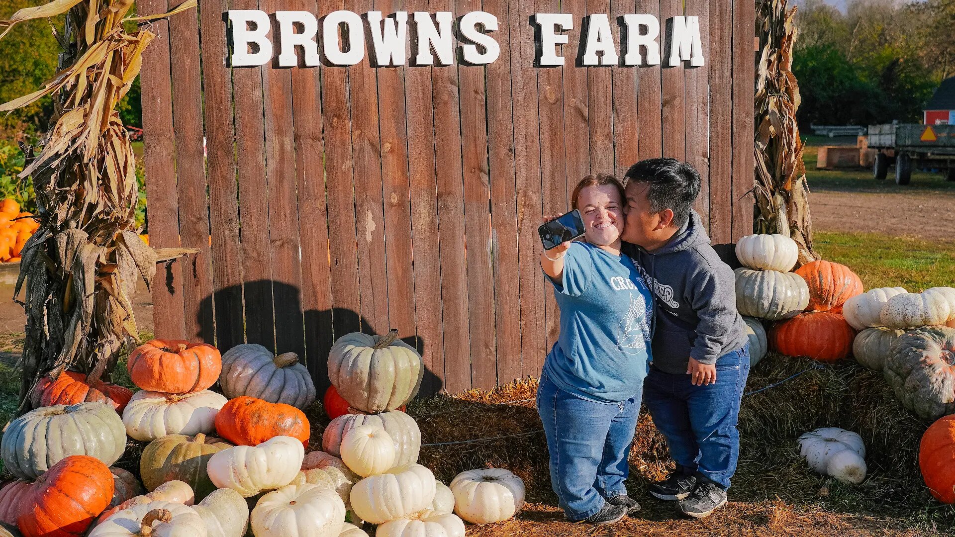 7 Little Johnstons S16E6 Falling For You