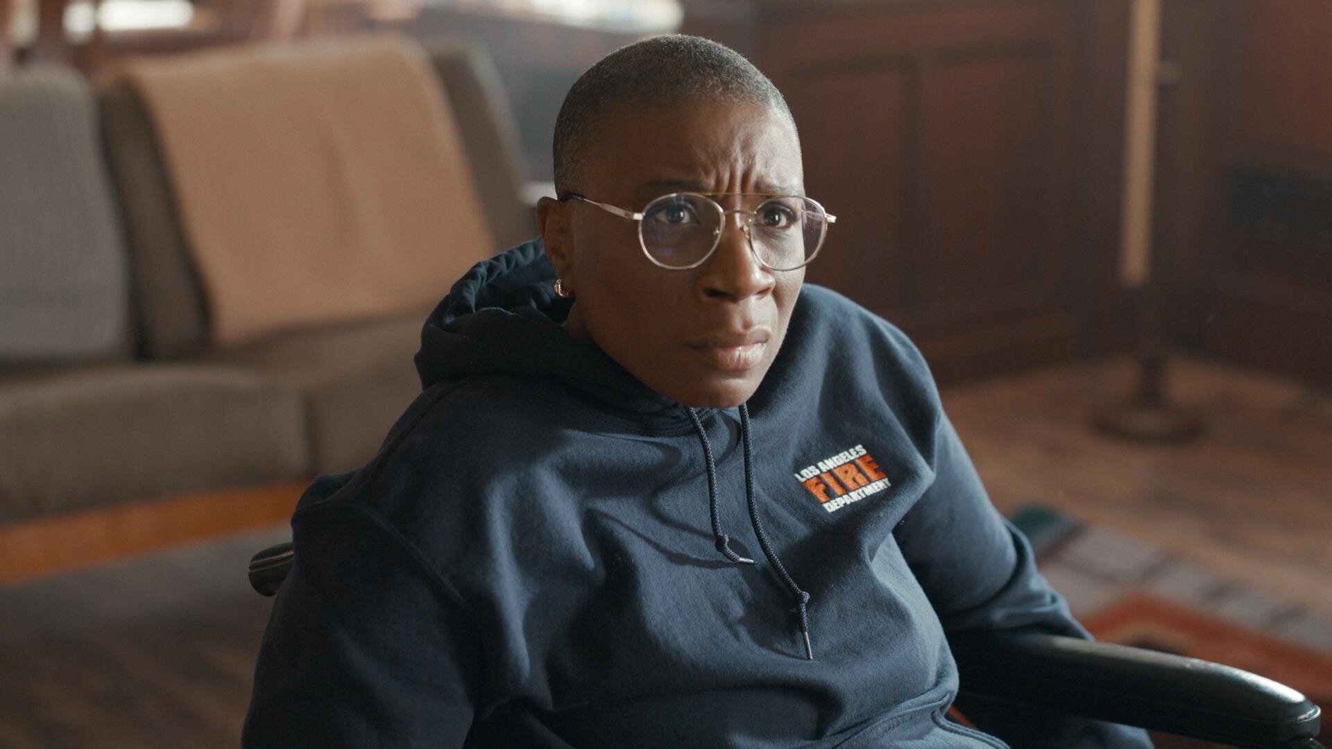 9-1-1 S9E9 Fighting Back