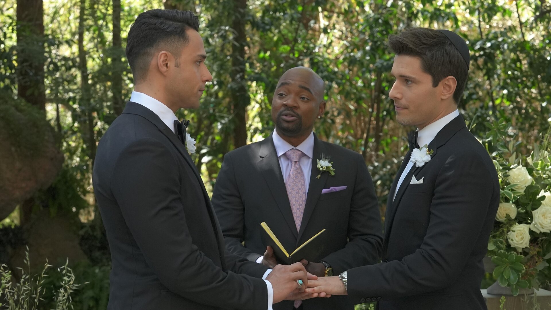 9-1-1: Lone Star S4E18 In Sickness and in Health