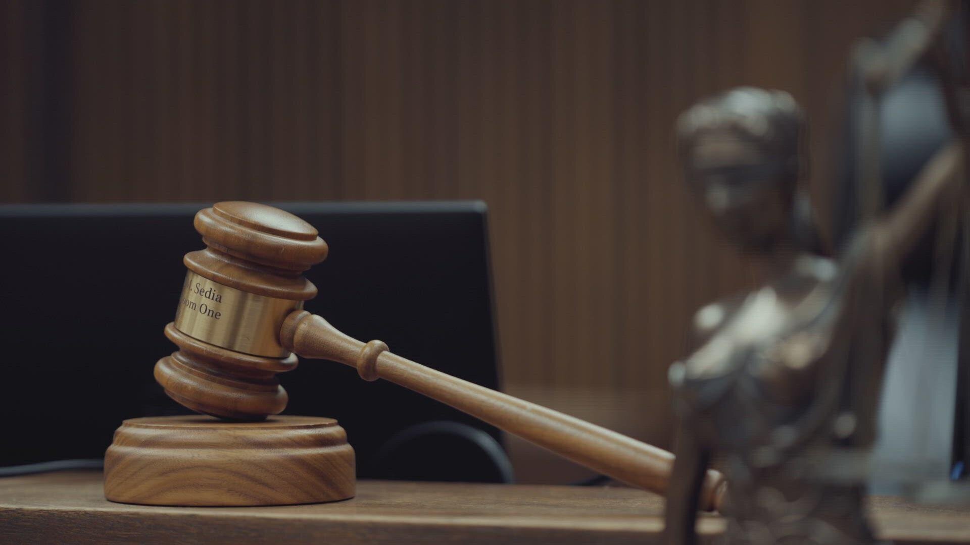 Accused: Did I Do It? S1E8 Murderous Cop or Innocent Gunman?