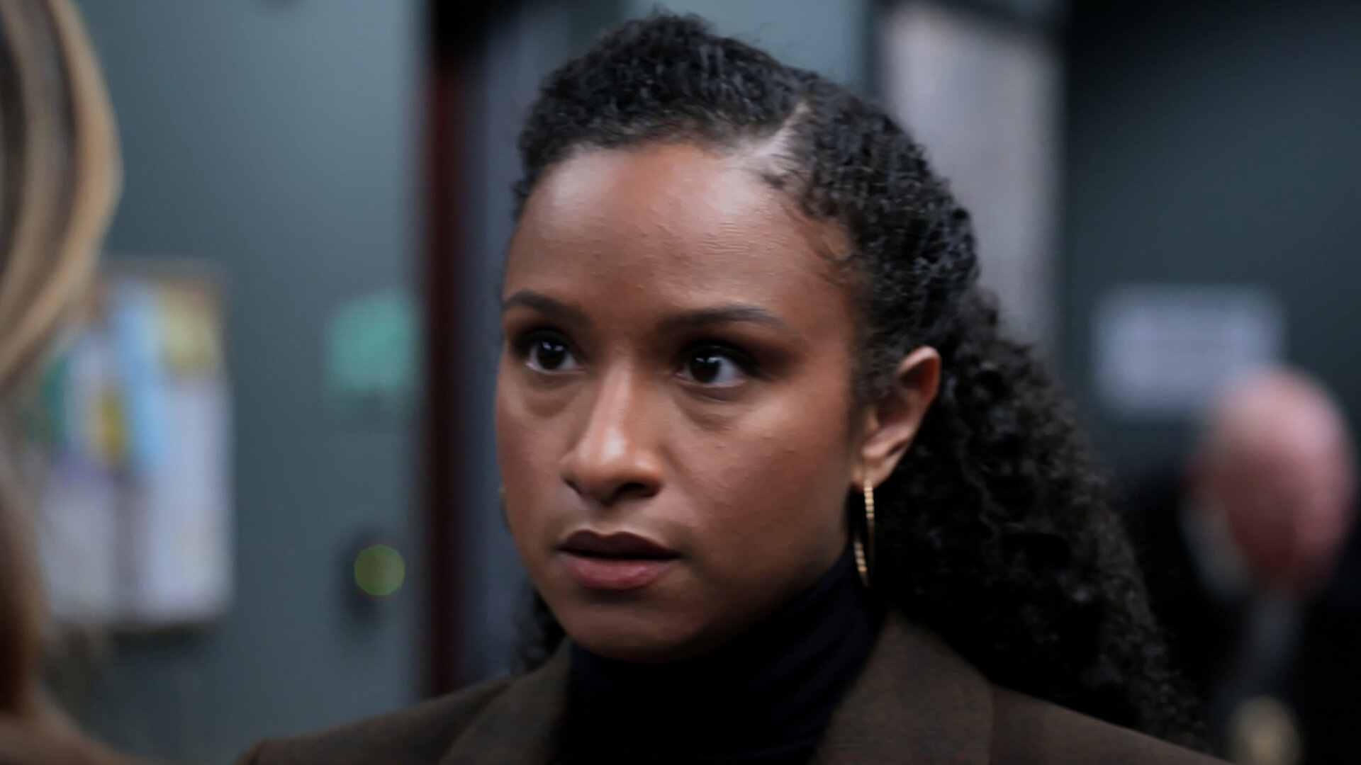 All the Queen's Men S5E7 Cell Block One