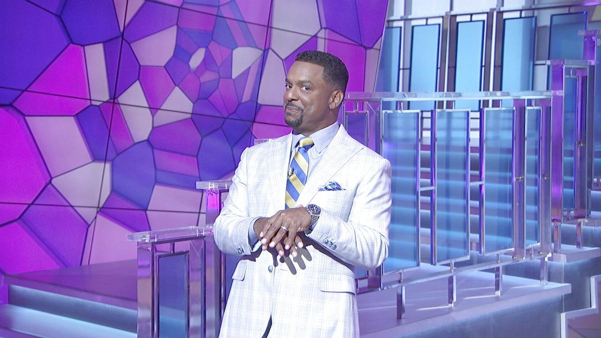 Americas Funniest Home Videos S35E18 Wedding Blunders, Talking Dogs, and Sibling Rivalry