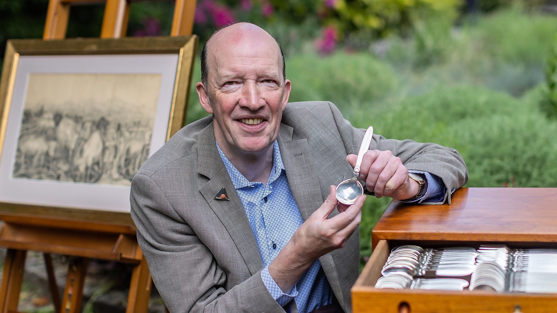 Antiques Roadshow S48E12 Stephens House & Gardens 3