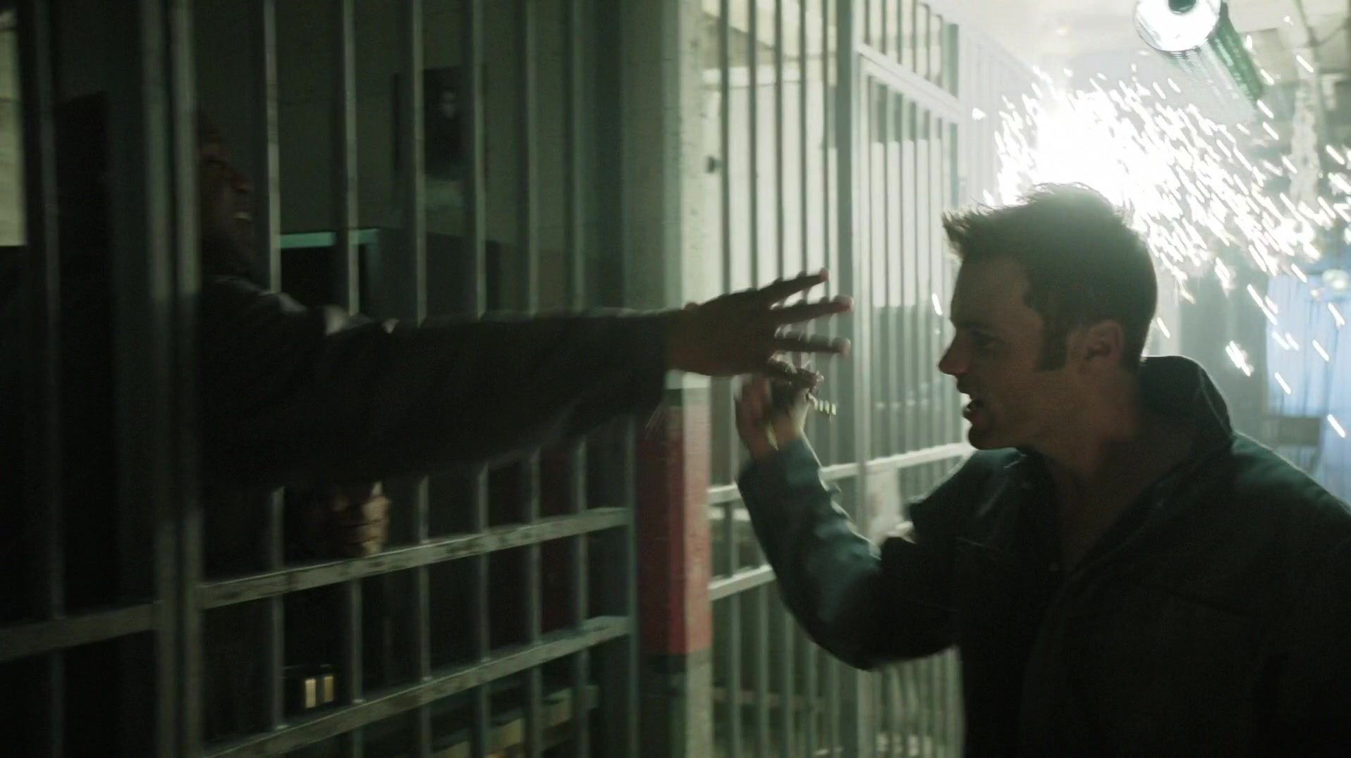 Arrow S2E7 State v. Queen