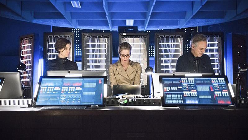 Arrow S4E21 Monument Point