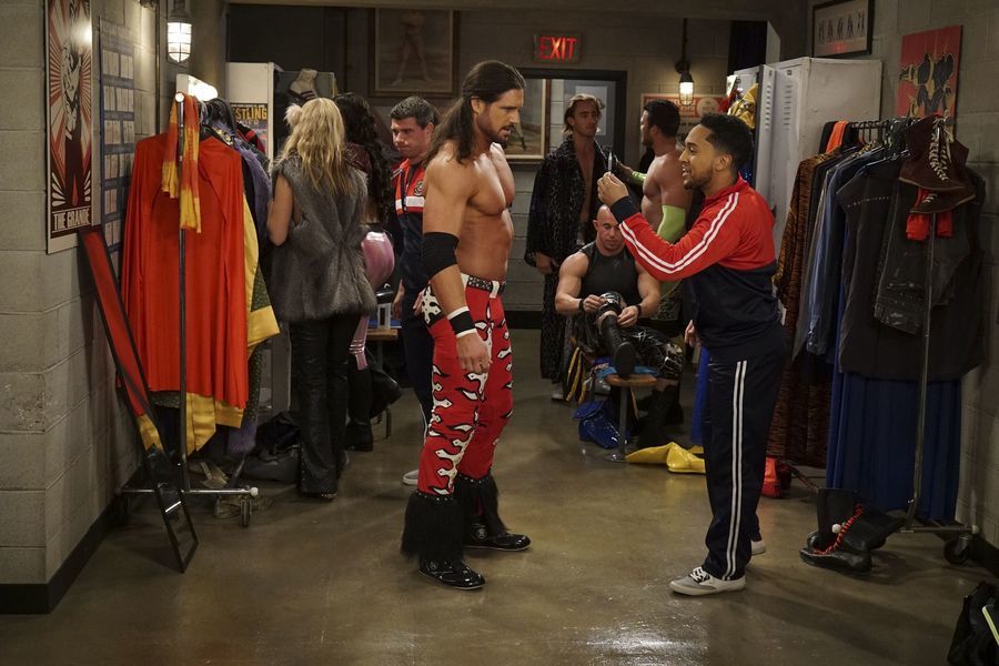 Baby Daddy S6E3 Ben Rides a Unicorn