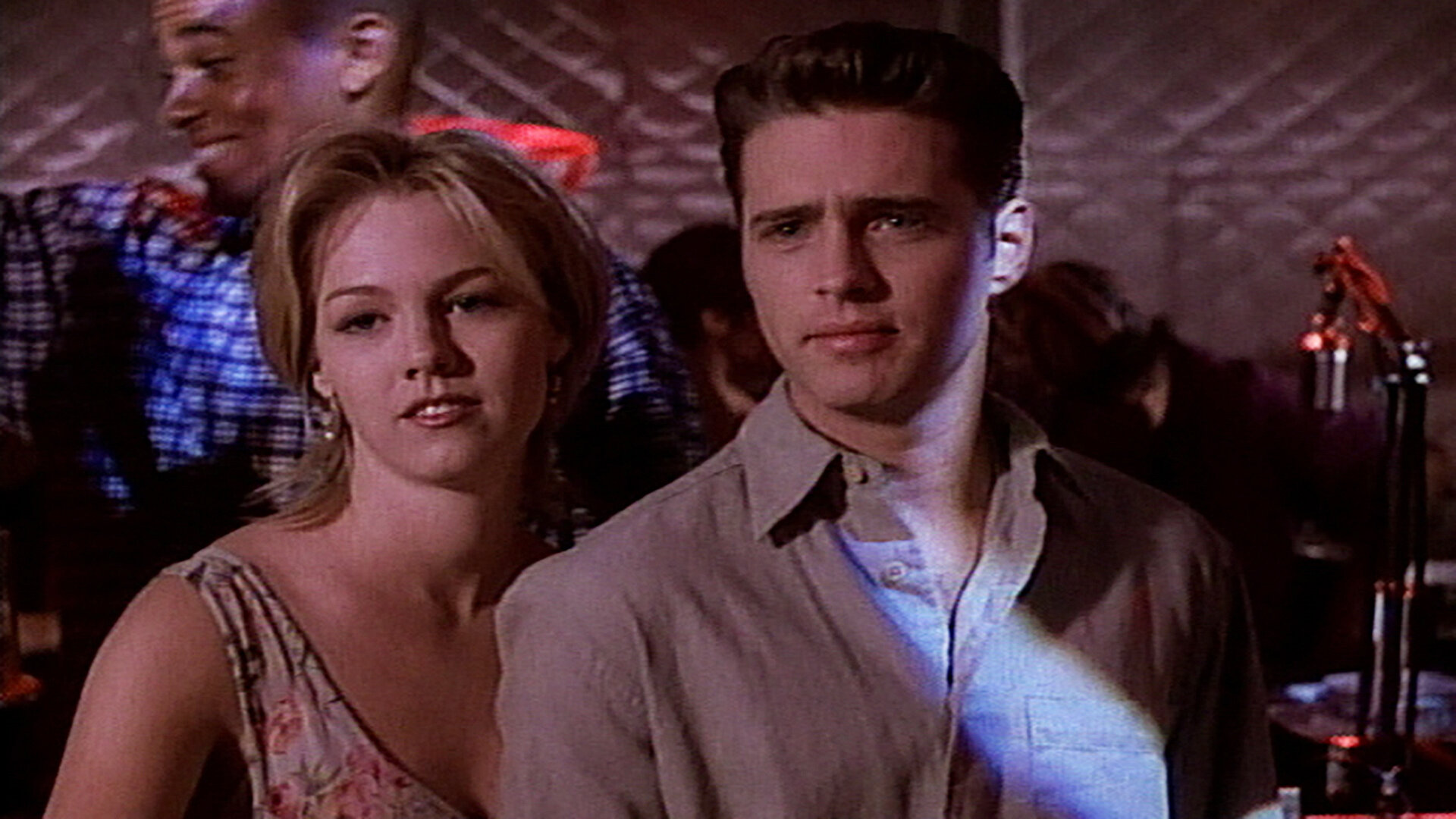 Beverly Hills, 90210 S5E5 Rave On