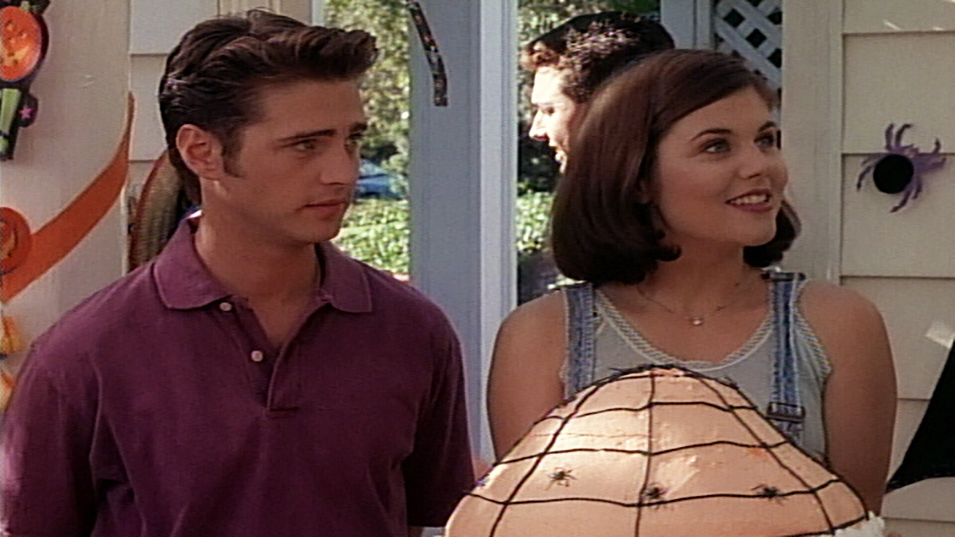 Beverly Hills, 90210 S5E8 Things That Go Bang in the Night