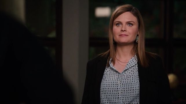 Bones S10E21 The Life in the Light