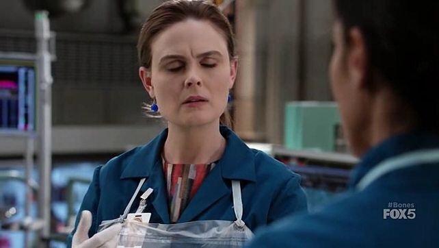 Bones S11E9 The Cowboy in the Contest