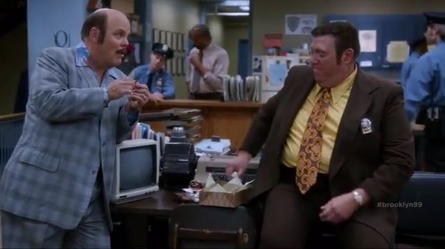 Brooklyn Nine-Nine S1E20 Fancy Brudgom