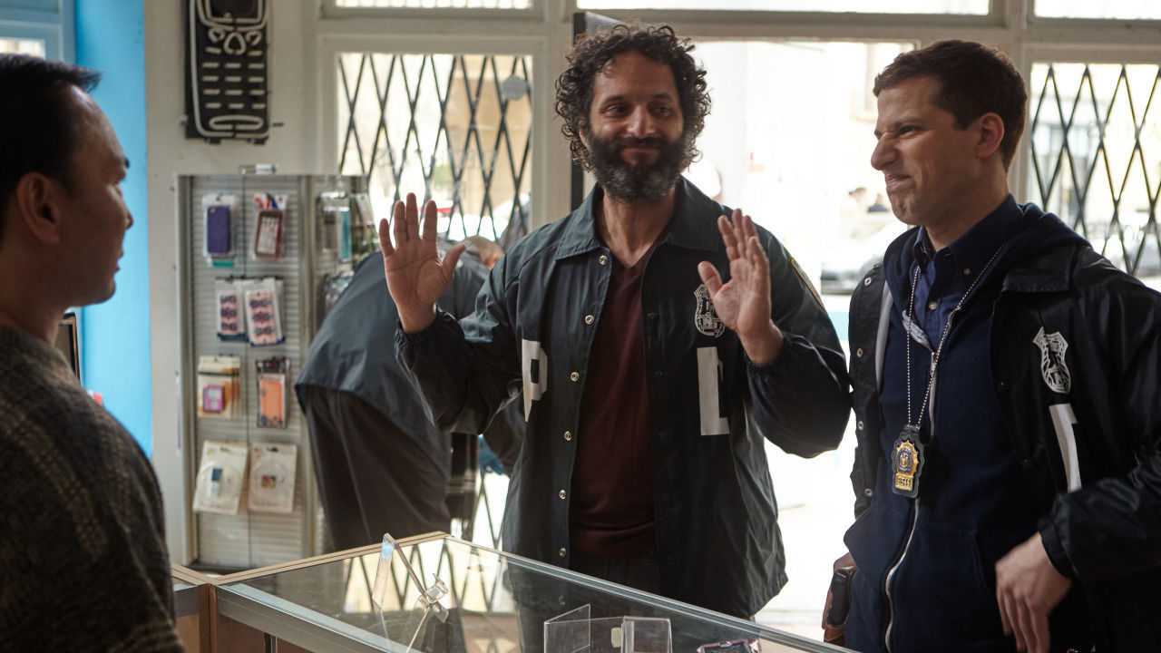Brooklyn Nine-Nine S3E17 Adrian Pimento