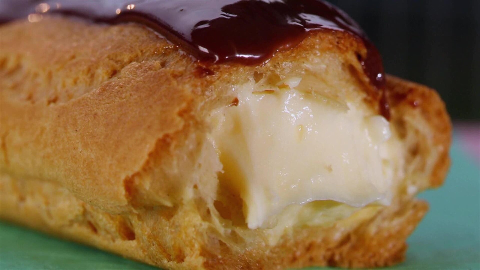 Carnival Eats S4E17 Get Stuffed