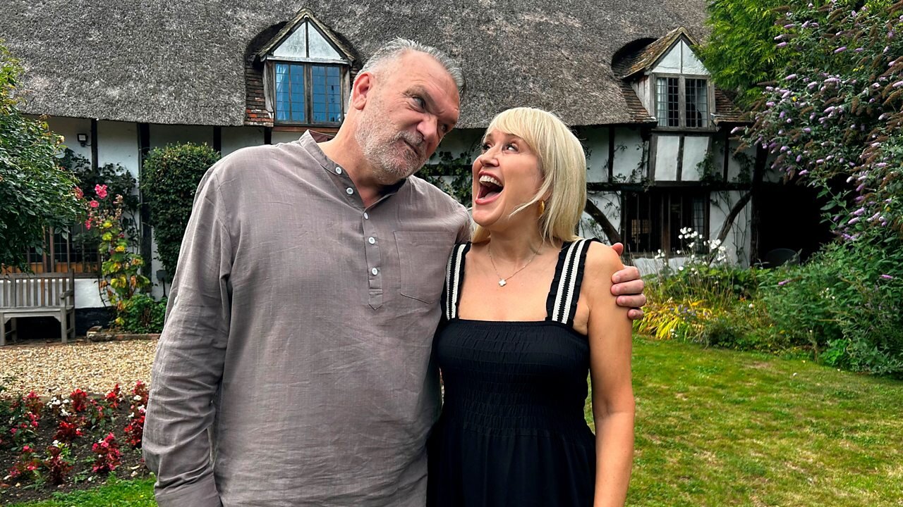 Celebrity Escape to the Country S3E1 Neil 'Razor' Ruddock