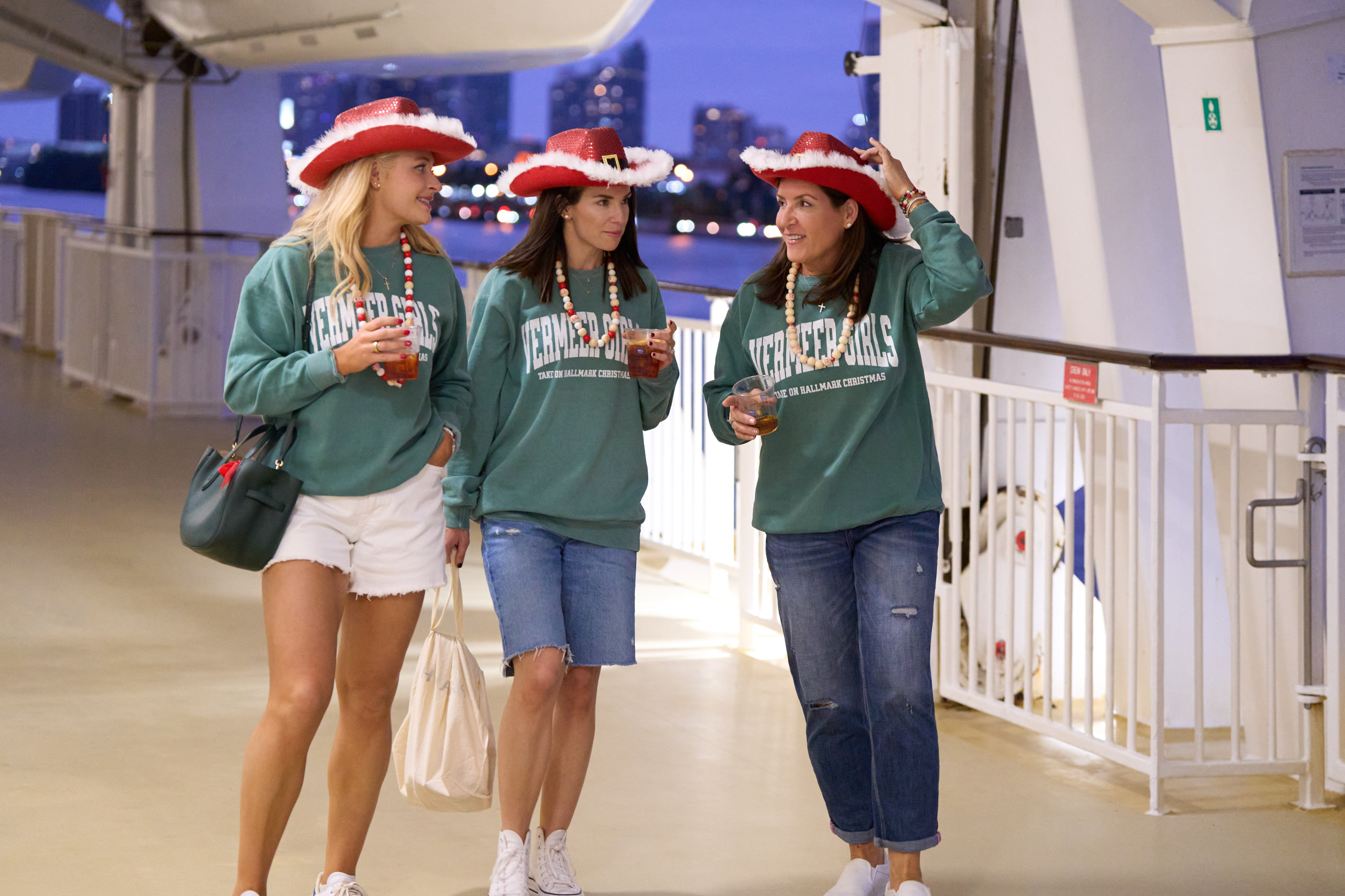 Christmas at Sea S1E1 Merry Cruise-mas!