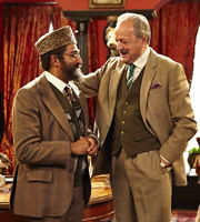 Citizen Khan S4E1 Farley Manor