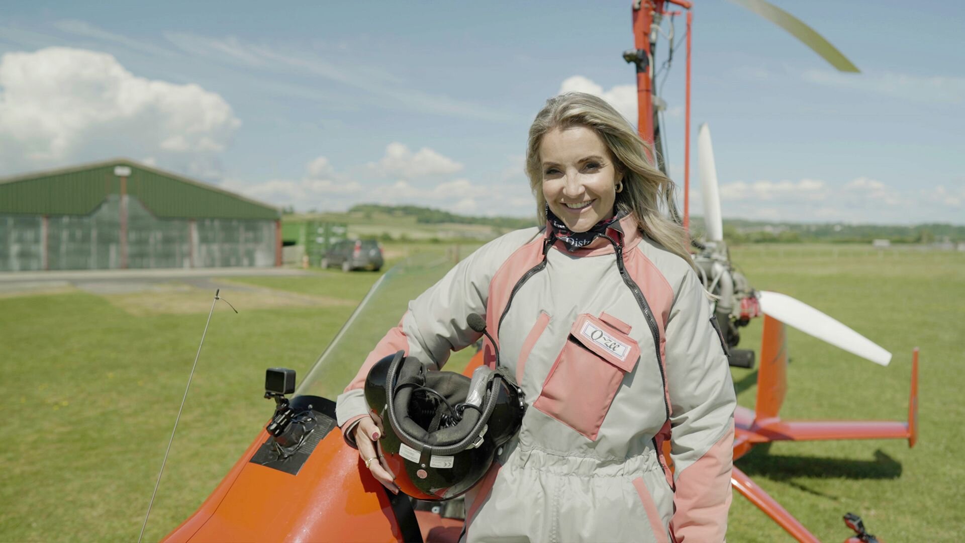 Coastal Adventures with Helen, Jules & JB S1E8 Horses, Hovercrafts and Disco Scallops