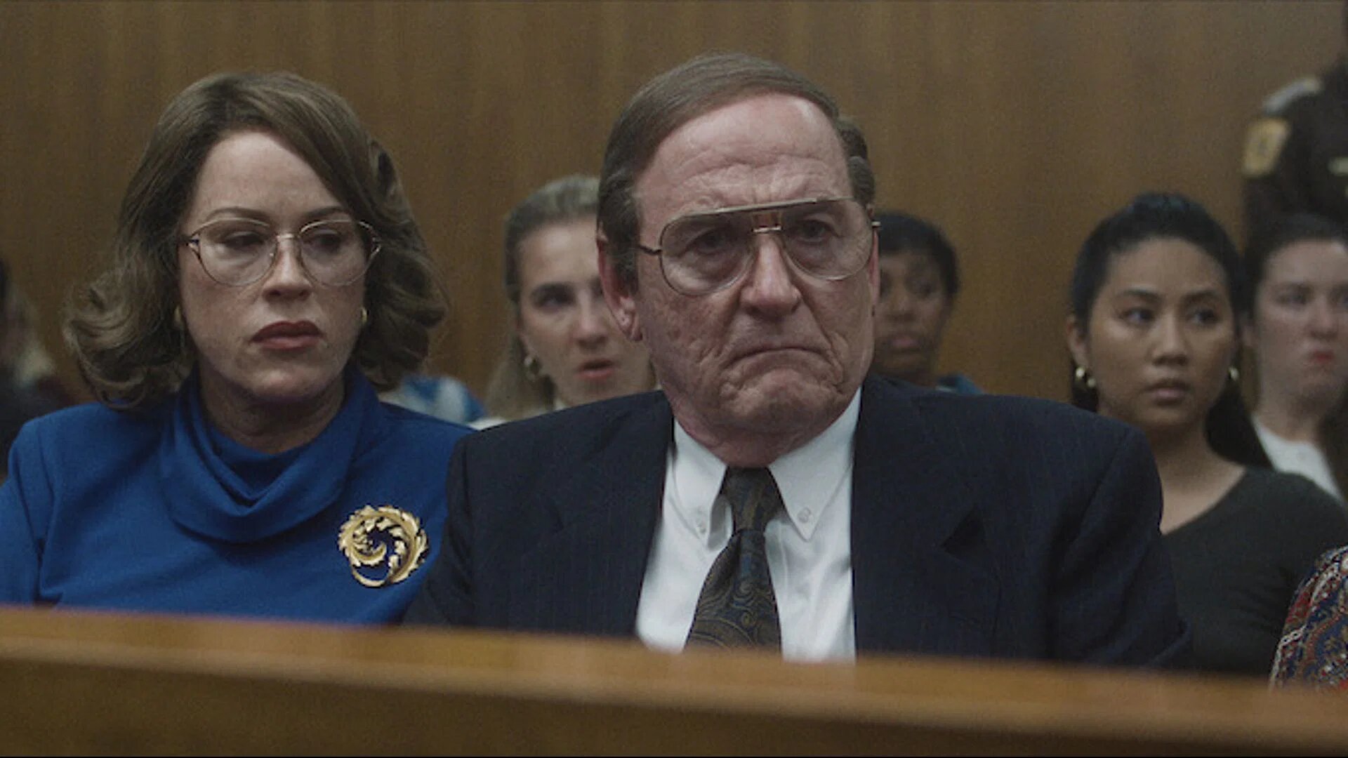 Dahmer - Monster: The Jeffrey Dahmer Story S1E8 Lionel