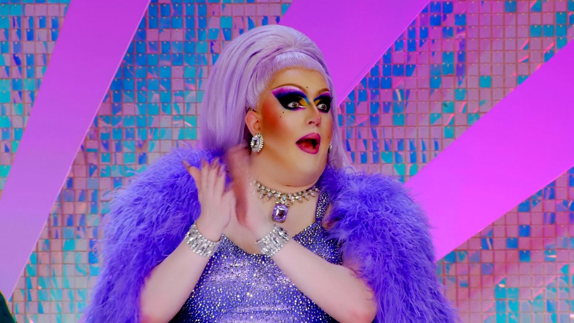Drag Race Down Under vs the World S1E6 House of Whores - A Trilogy of Terror