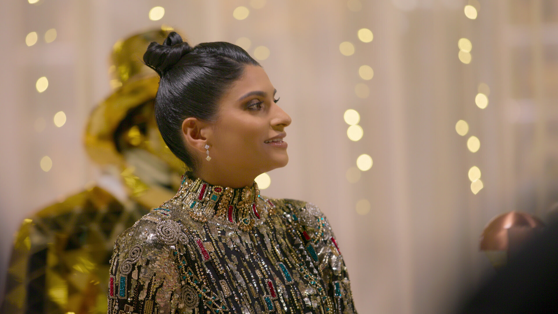 Dubai Bling S3E1 Peace, You Said?