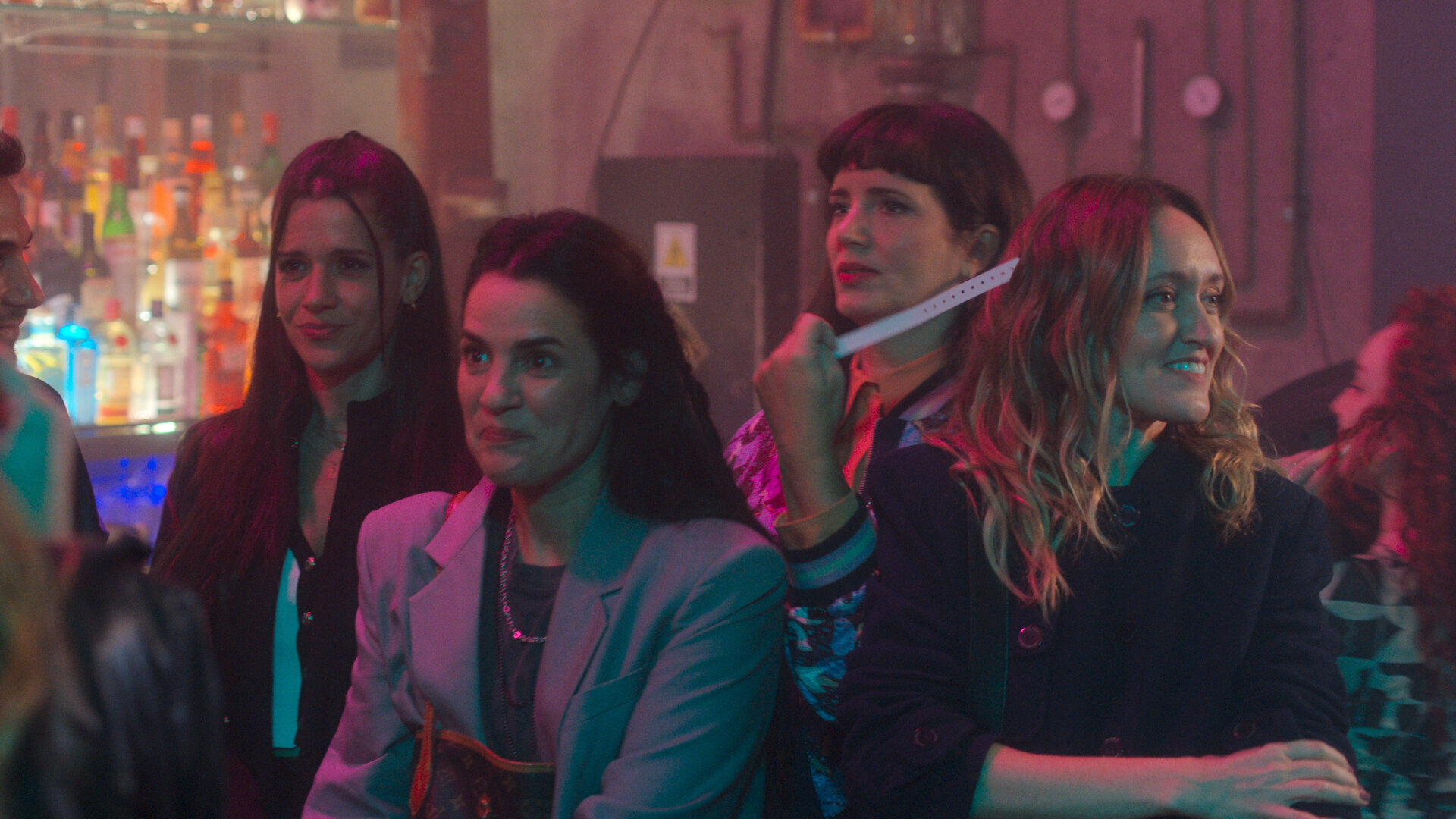 Envidiosa S3E5 Alcohol, patria y familia