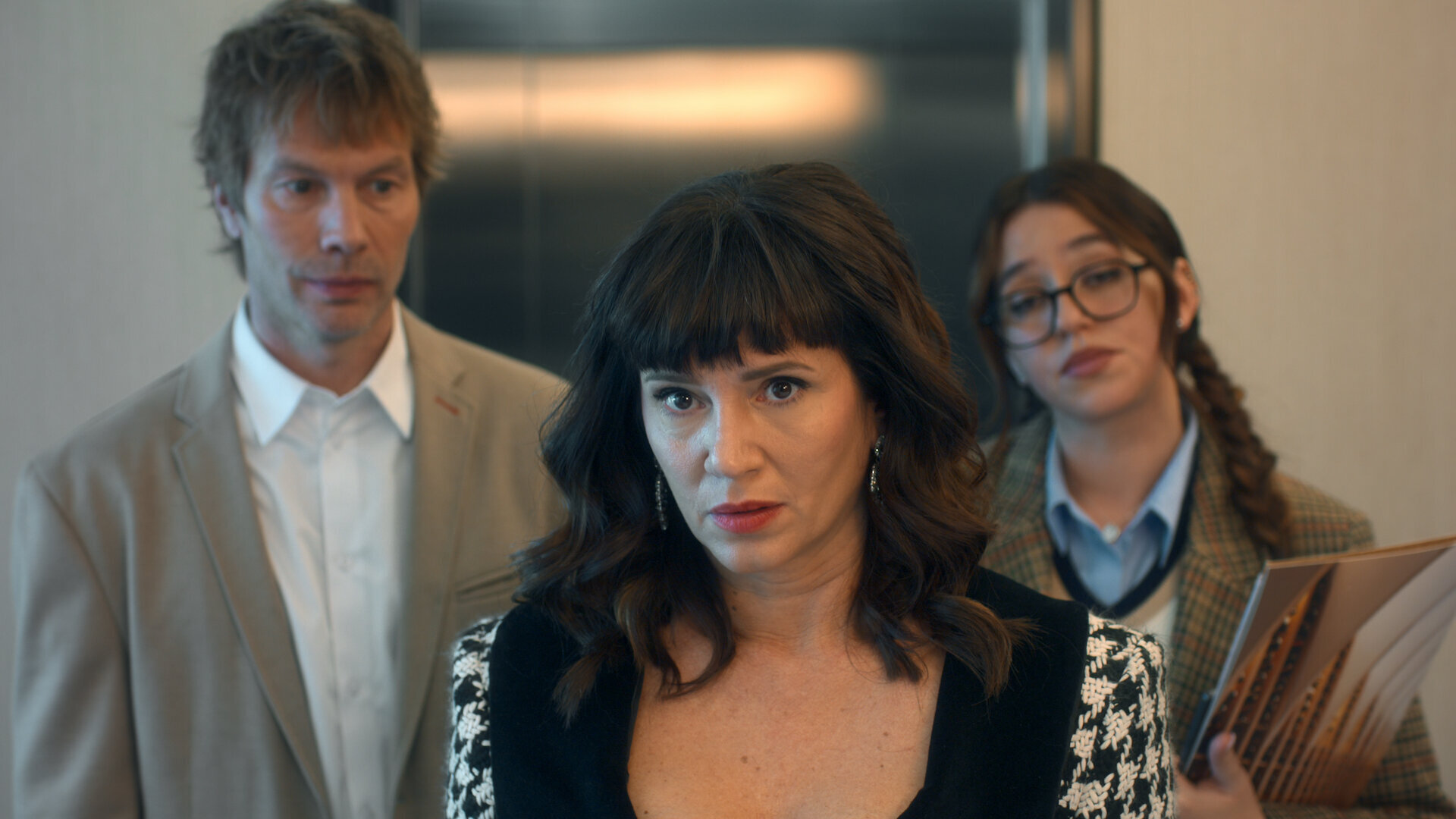 Envidiosa S4E3 El peor cliente