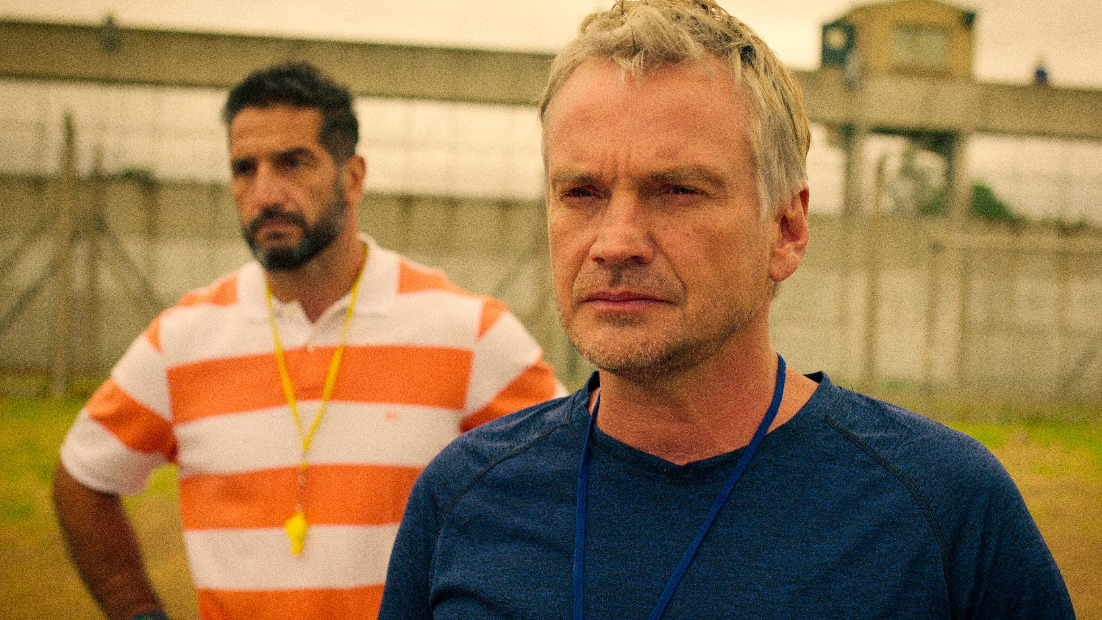 Espartanos: Una historia real S1E1 Apagar fuego con nafta