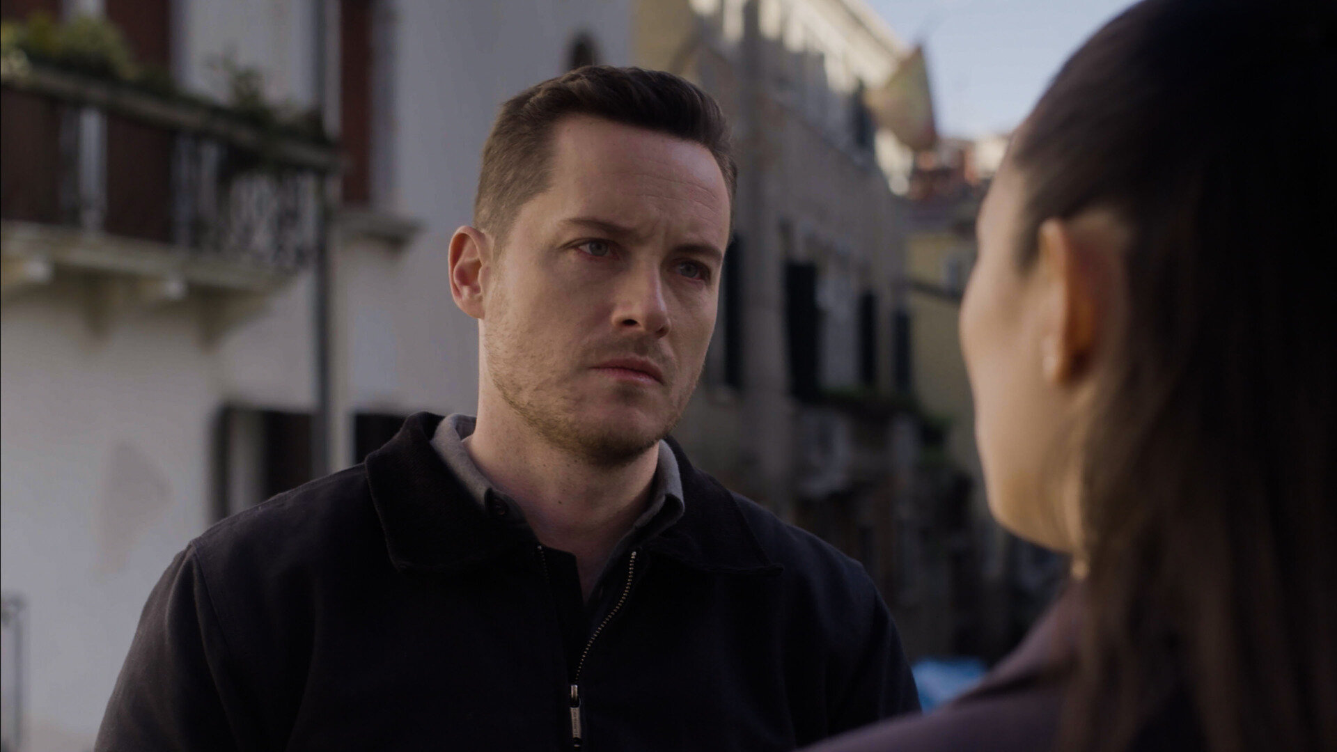 FBI: International S4E14 A Winged Lion for Protection