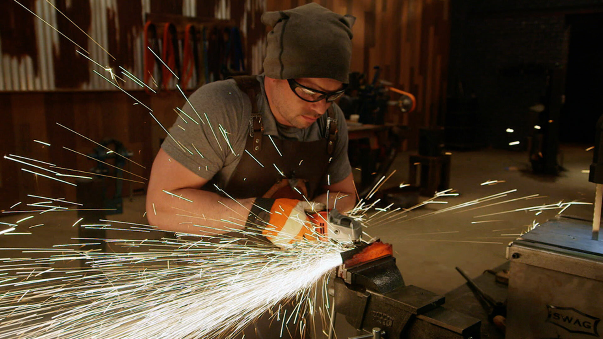 Forged in Fire S0E0 Sword of Perseus