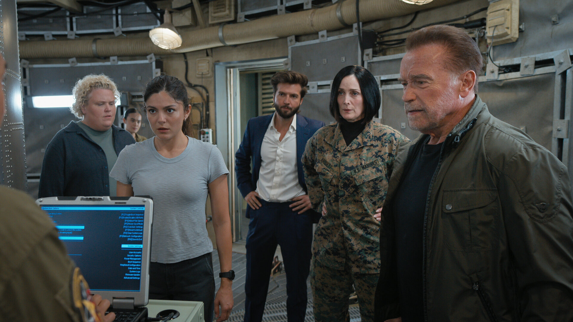 FUBAR S2E8 Let's Twist Again