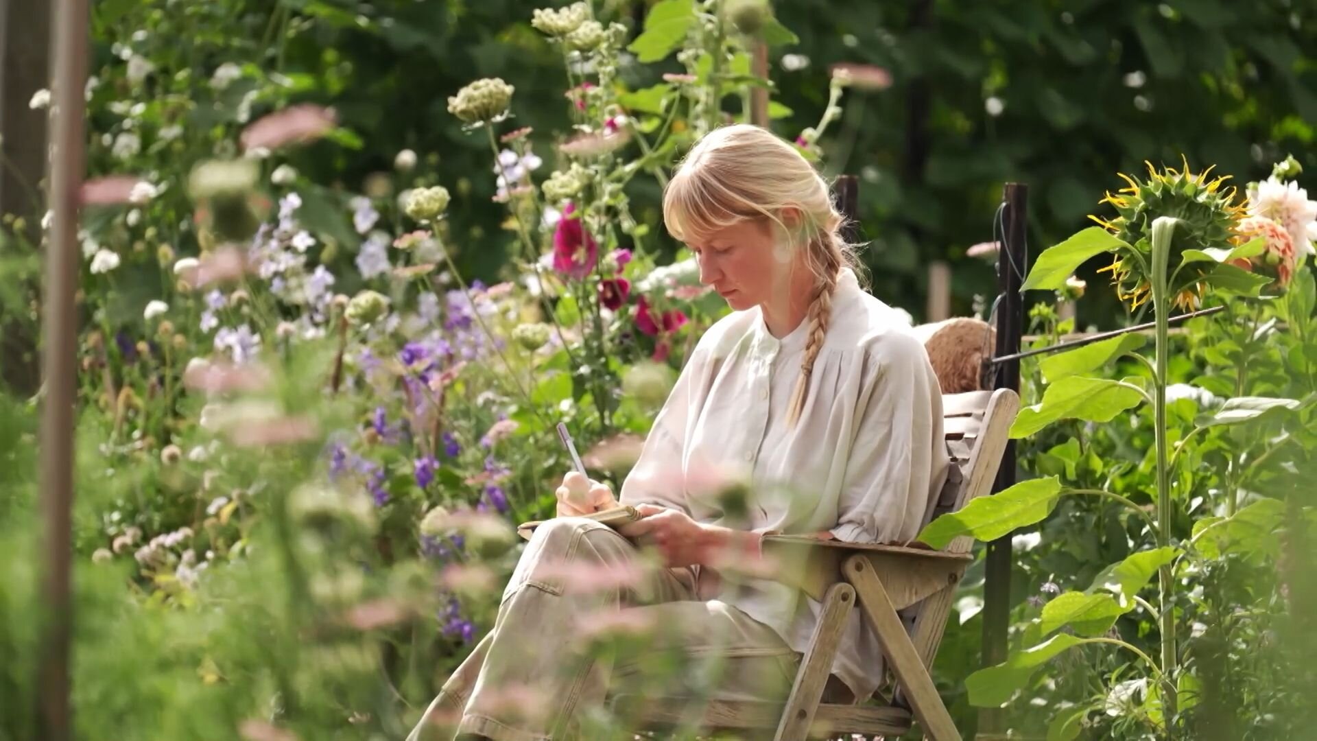 Gardening Australia S37E2 Episode 2 - Summer: Dreamy Kitchen Garden & Snake Safety