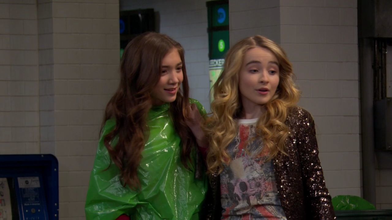 Girl Meets World S1E10 Girl Meets Crazy Hat