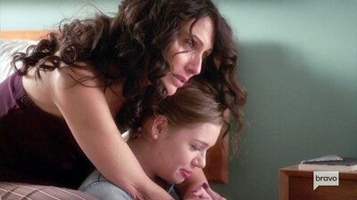 Girlfriends' Guide to Divorce S4E2 Rule #10: Just Survive