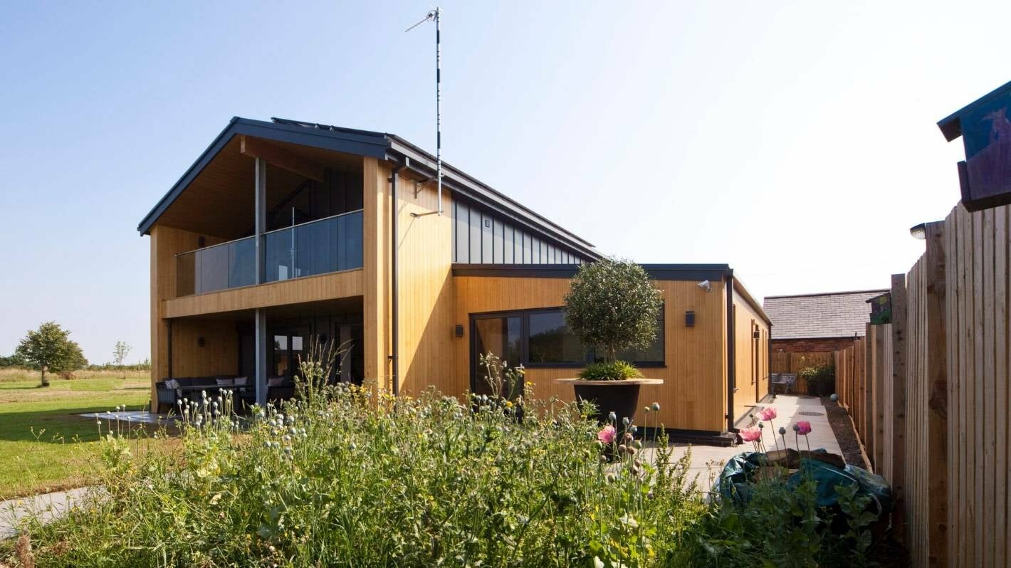 Grand Designs S20E3 Warwickshire: Wheelchair-Friendly House