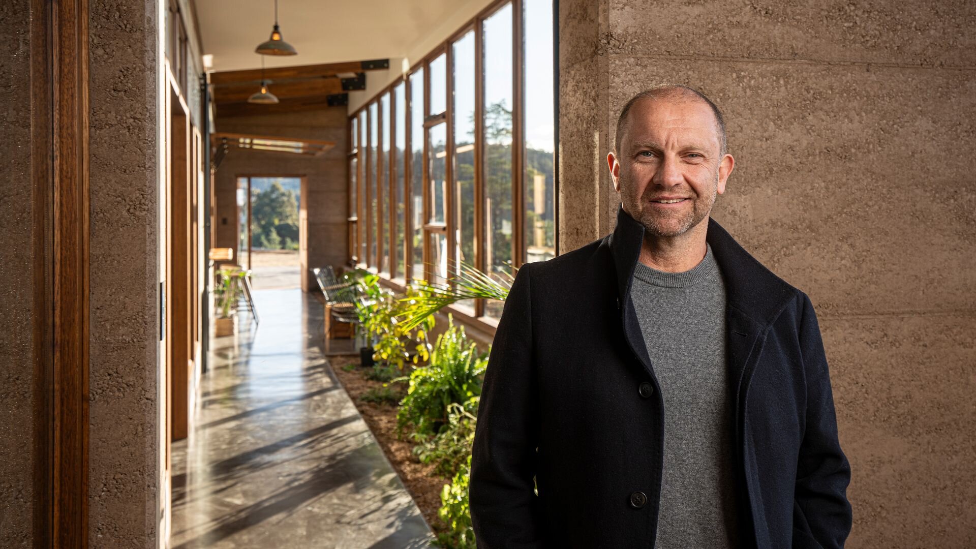 Grand Designs Australia S12E1 Cygnet Earthship