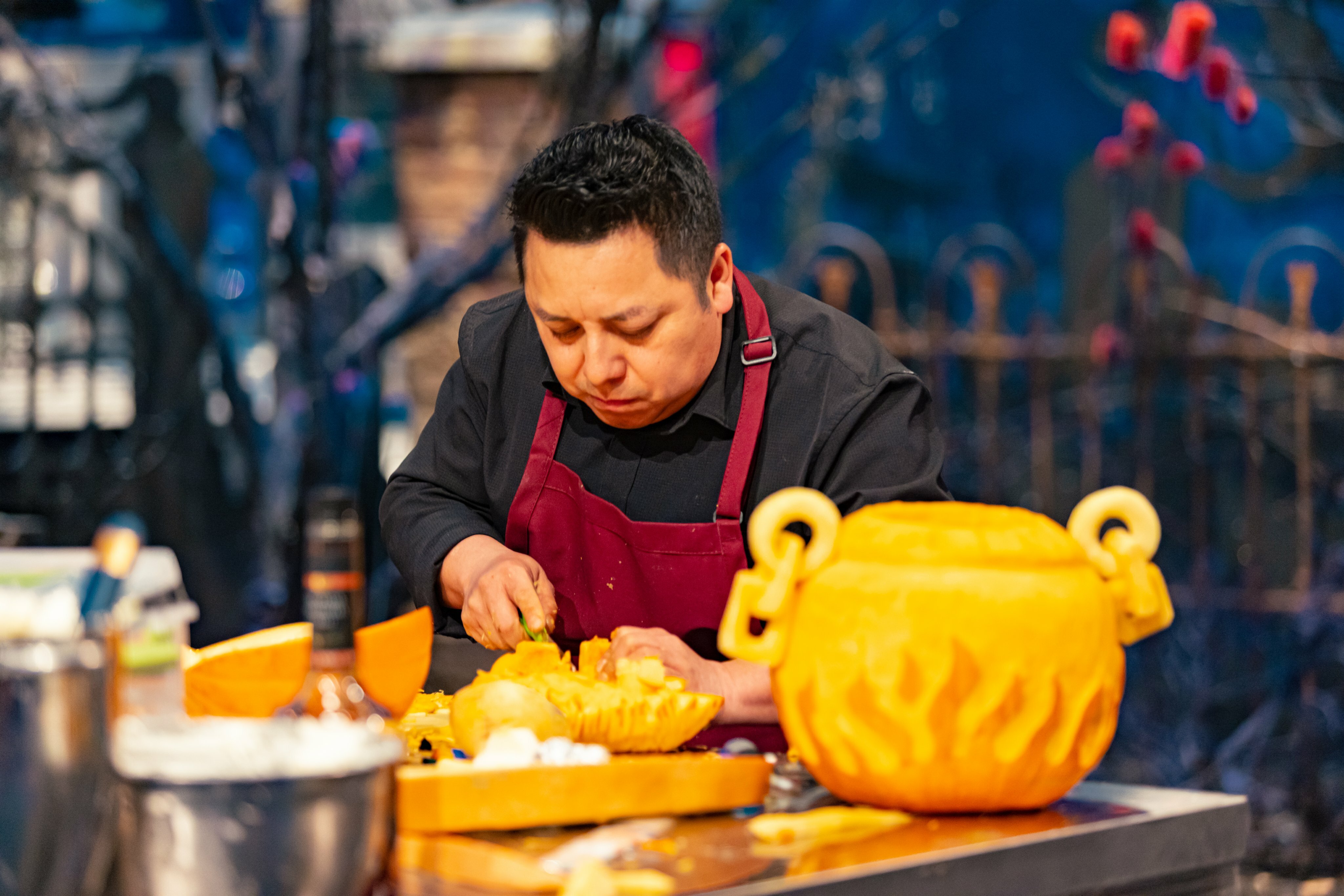 Halloween Wars S12E4 A Coven of Confections