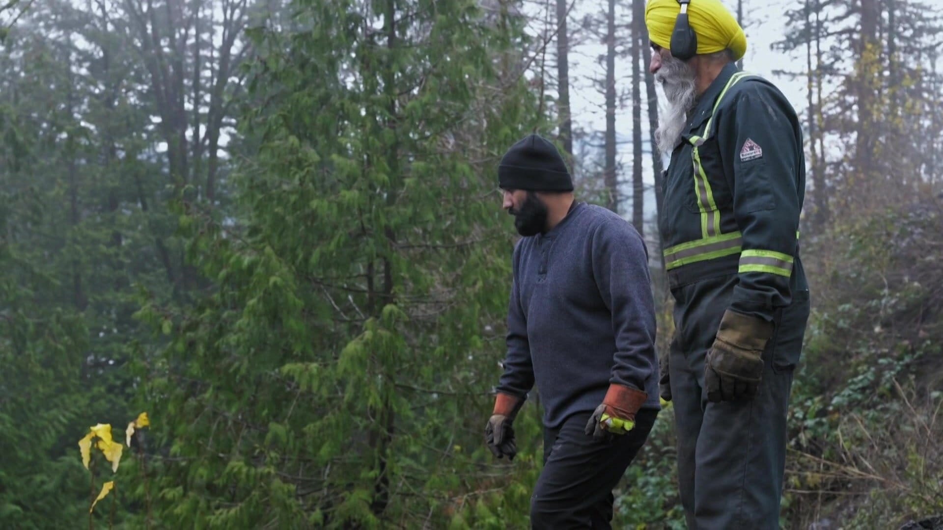 Highway Thru Hell S13E3 Mudslide Mayhem