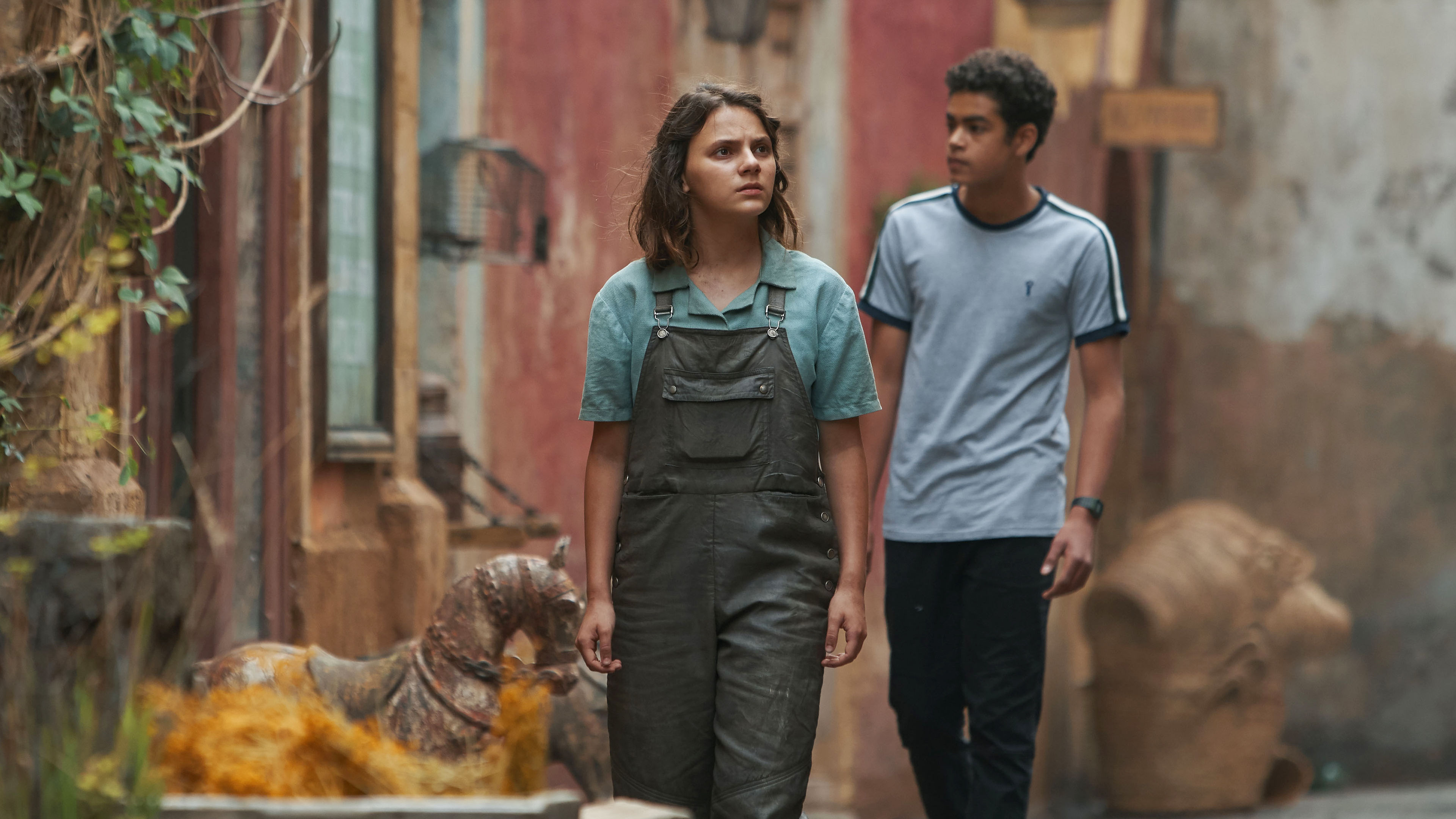 His Dark Materials S2E1 The City of Magpies