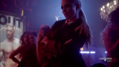 Hit The Floor S3E6 Carrying