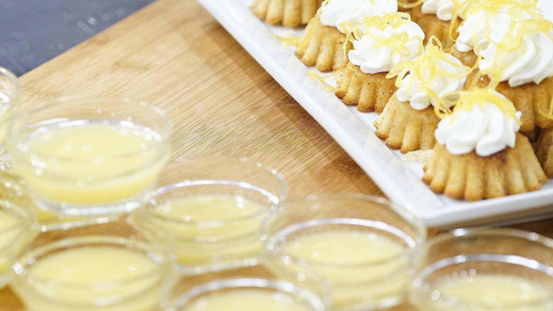 Holiday Baking Championship S2E5 Ginger and Spice and Everything Nice