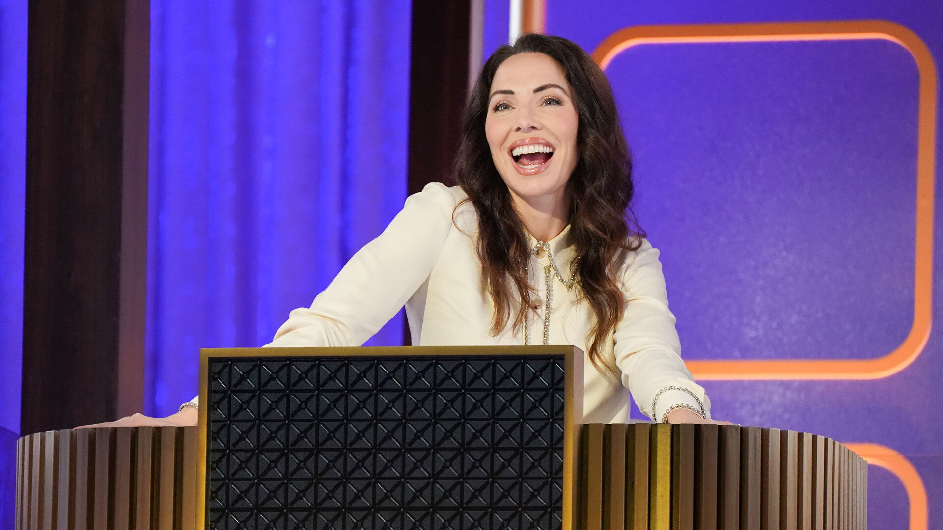 Hollywood Squares S1E15 You Lost Me at Nachos