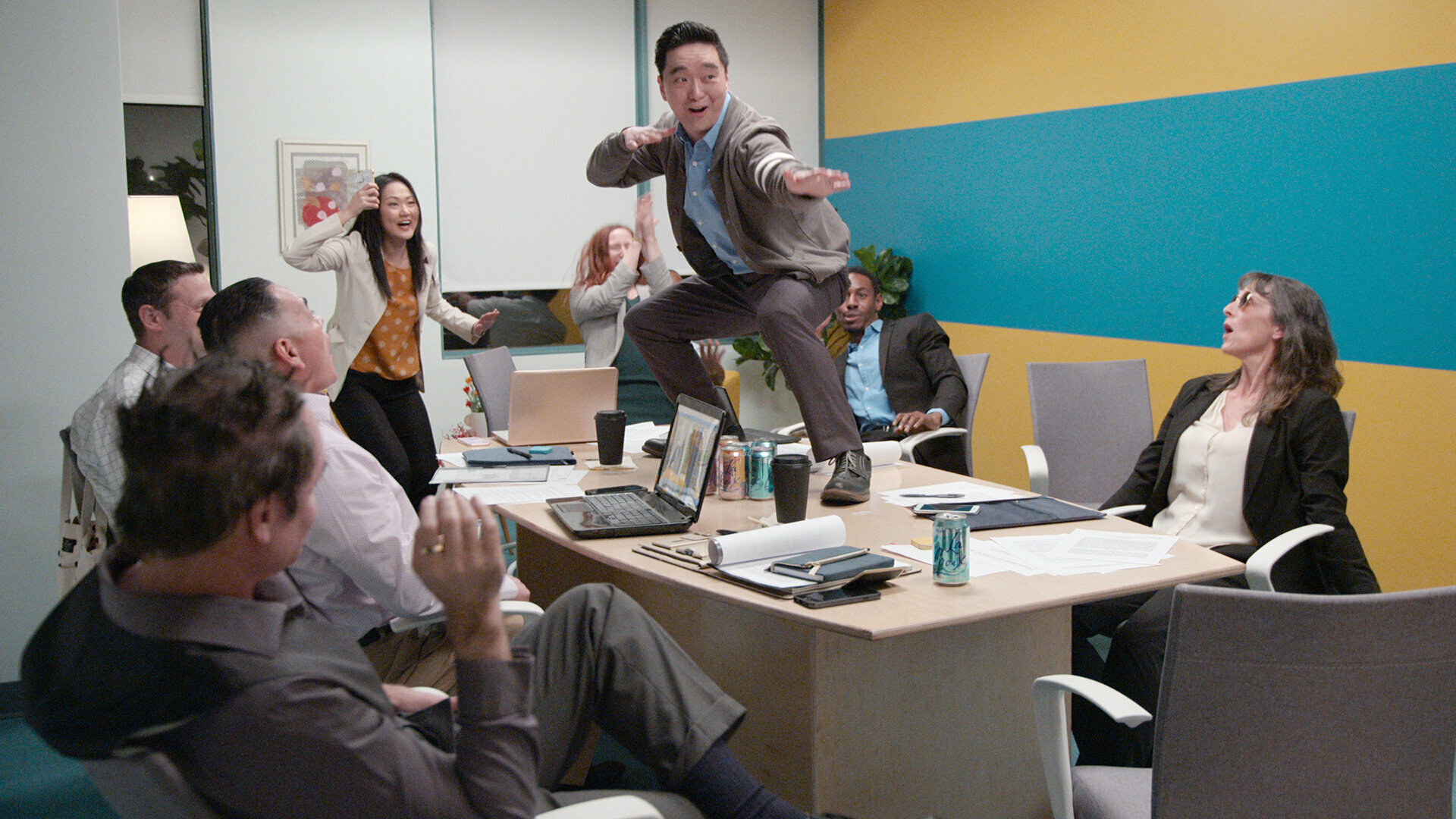 I Think You Should Leave with Tim Robinson S2E6 I need a wet paper towel.