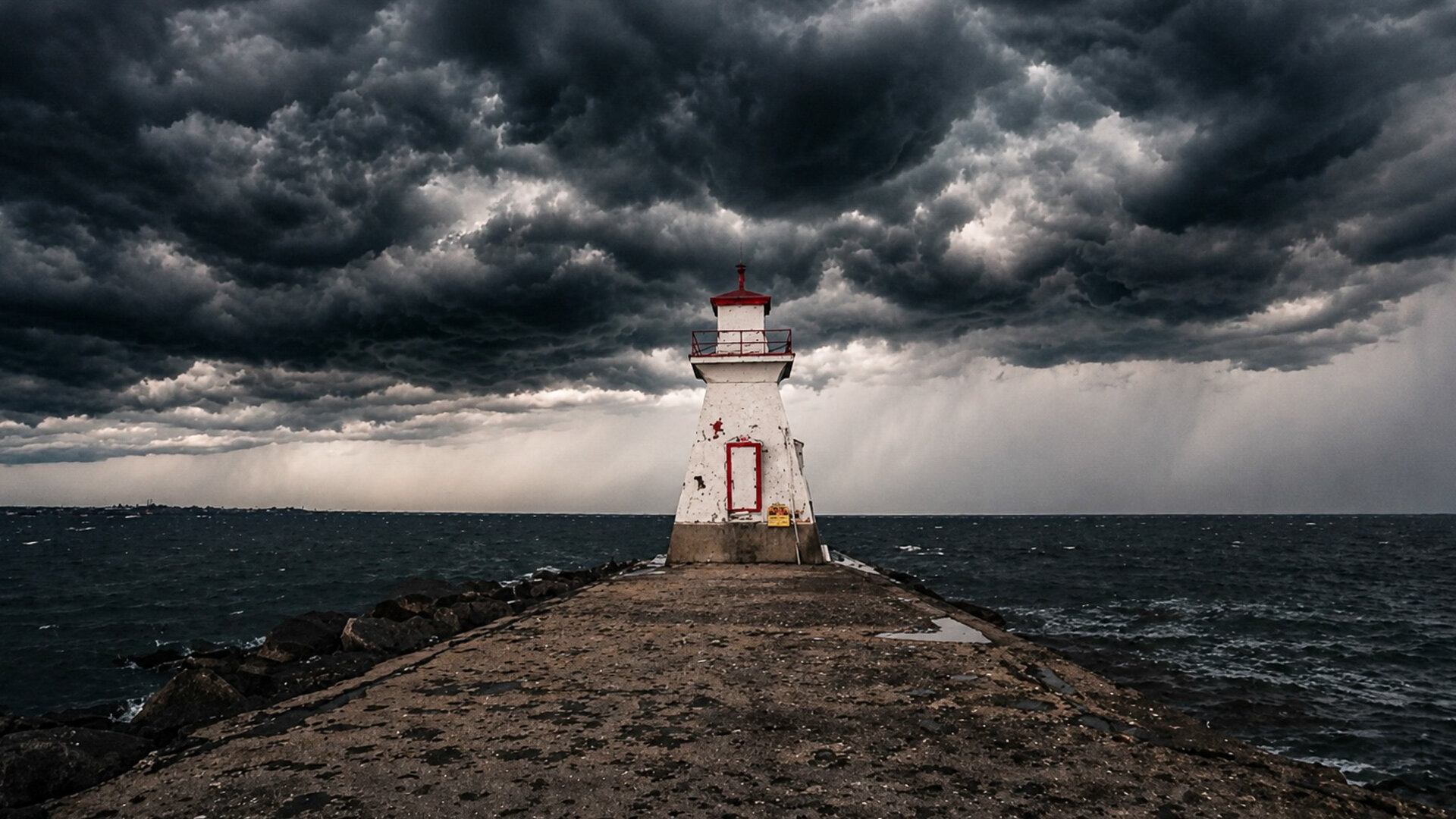 In the Eye of the Storm S4E10 Great Lakes Monster