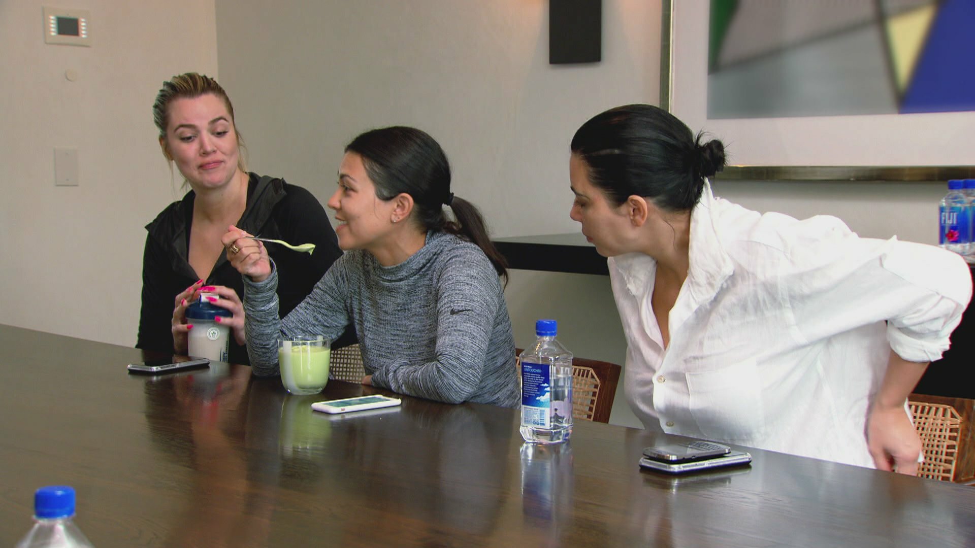 Keeping Up with the Kardashians S11E2 The Price You Pay