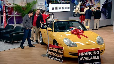 Kevin Can Wait S2E10 Kevin Moves Metal