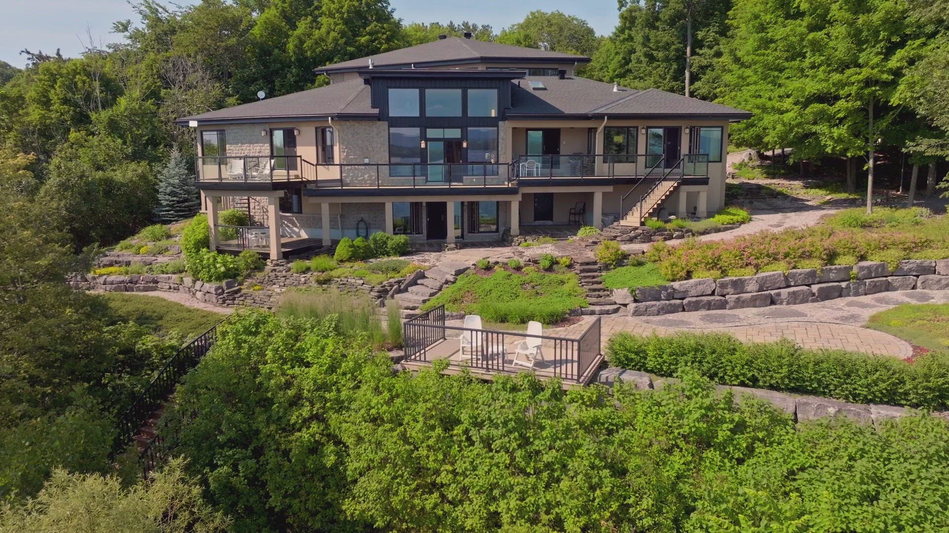 Lakefront Luxury S5E12 Calvin & Justin