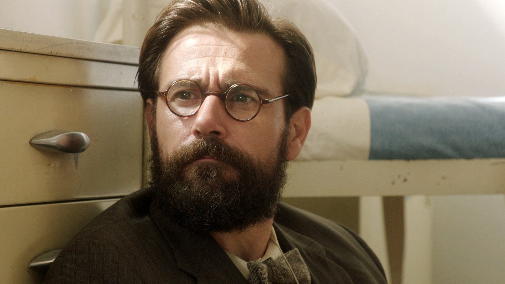 Legends of Tomorrow S7E5 It's a Mad, Mad, Mad, Mad Scientist